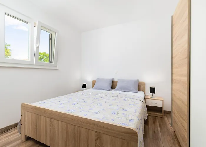 Vila Aurora Gabonjin