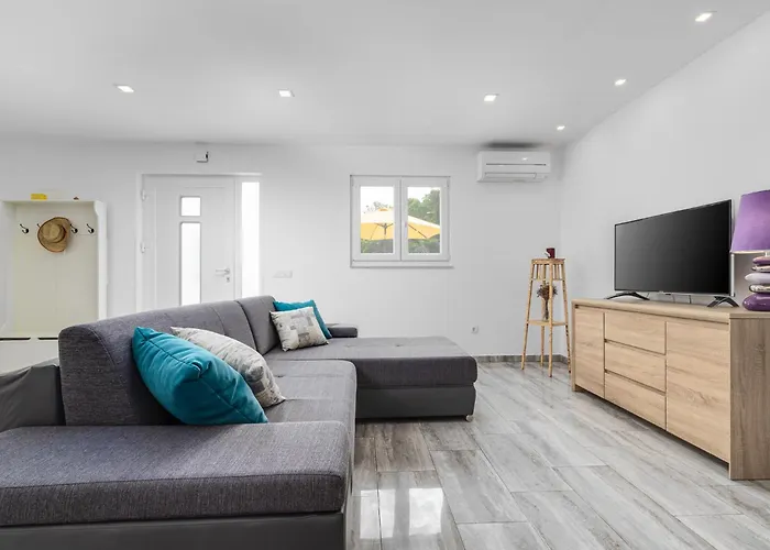 Vila Aurora Gabonjin